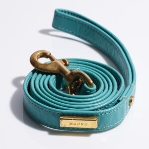 Hound Collection Leather Dog Leash Genuine Leather Gold Bar Logo